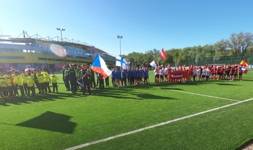 Tallinn Cup 2019 has started today with a group round! Hundreds of boys constantly migrate from one field to another!!